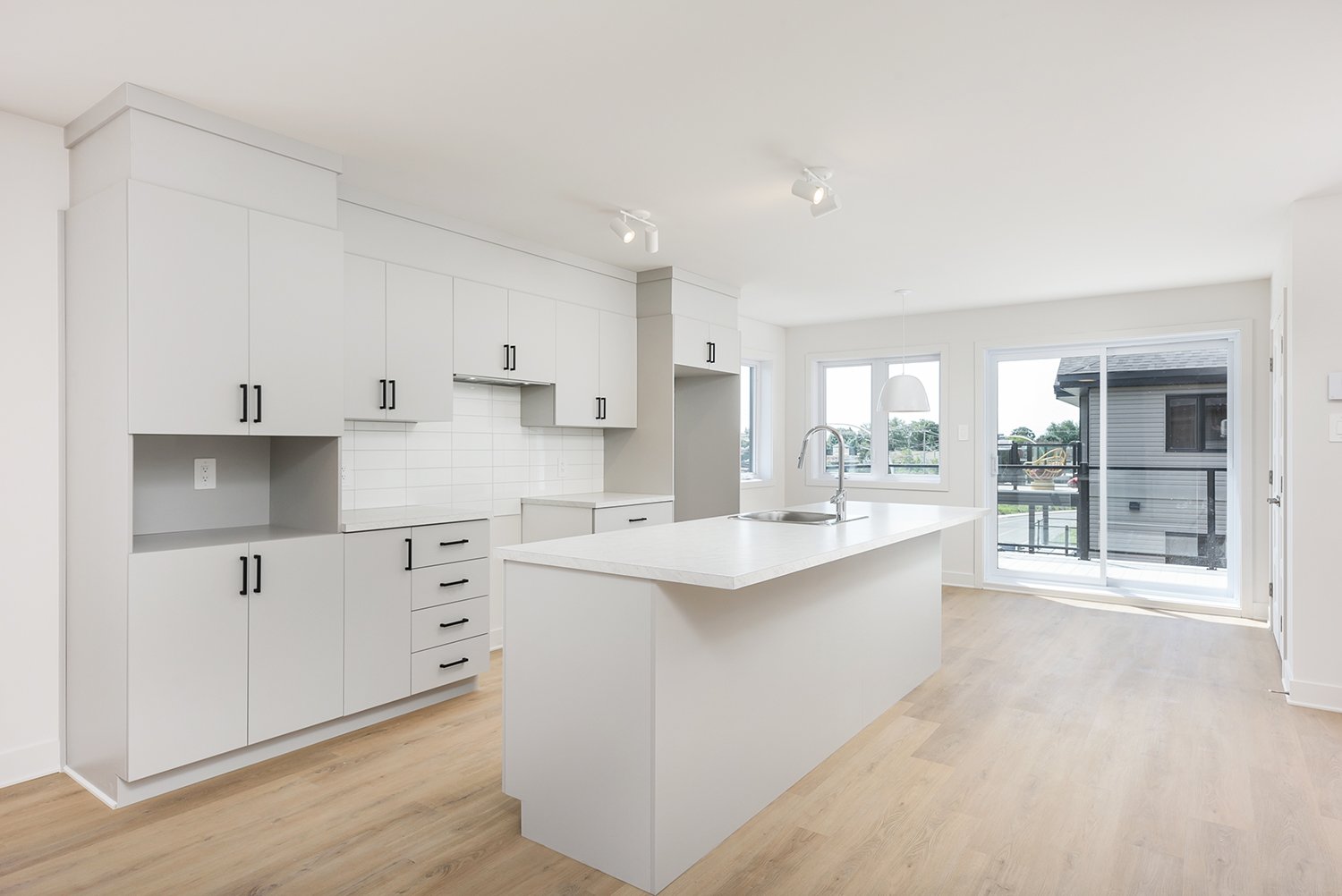 #101 - 162 Rue Notre-Dame