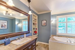 Salle de bains attenante à la CCP