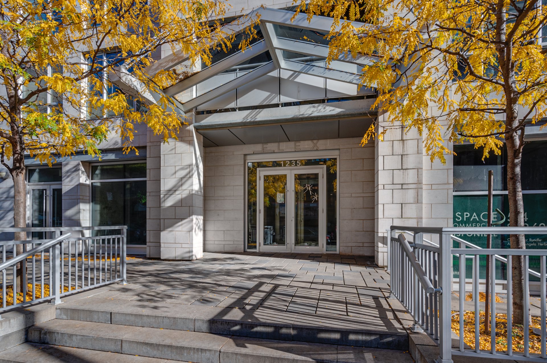 #707 - 1235 Rue Bishop