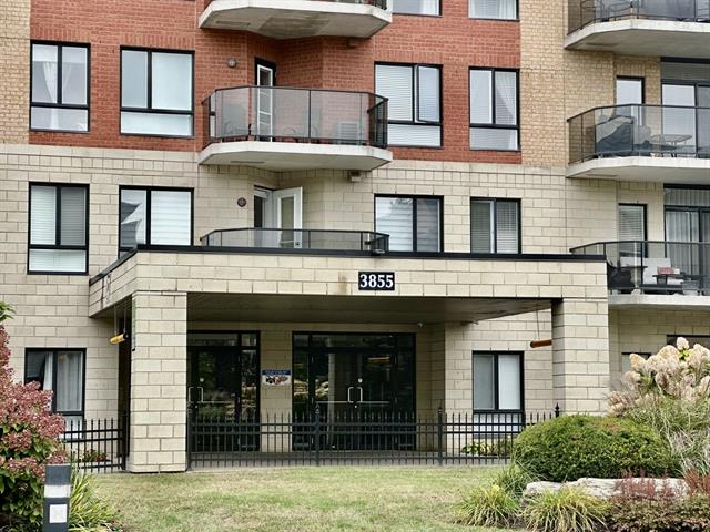 #904 - 3855 Boul. de Chenonceau