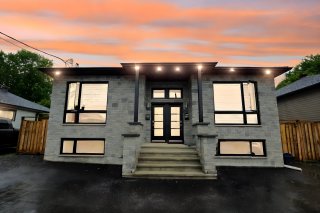 1157 Place Bastien