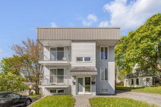 7945 Av. Hoffman