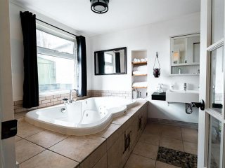 Ensuite bathroom