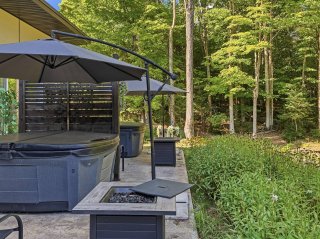 Hot tub
