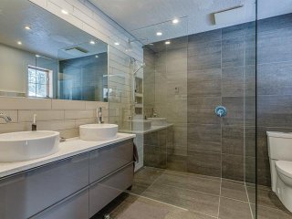 Salle de bains attenante à la CCP