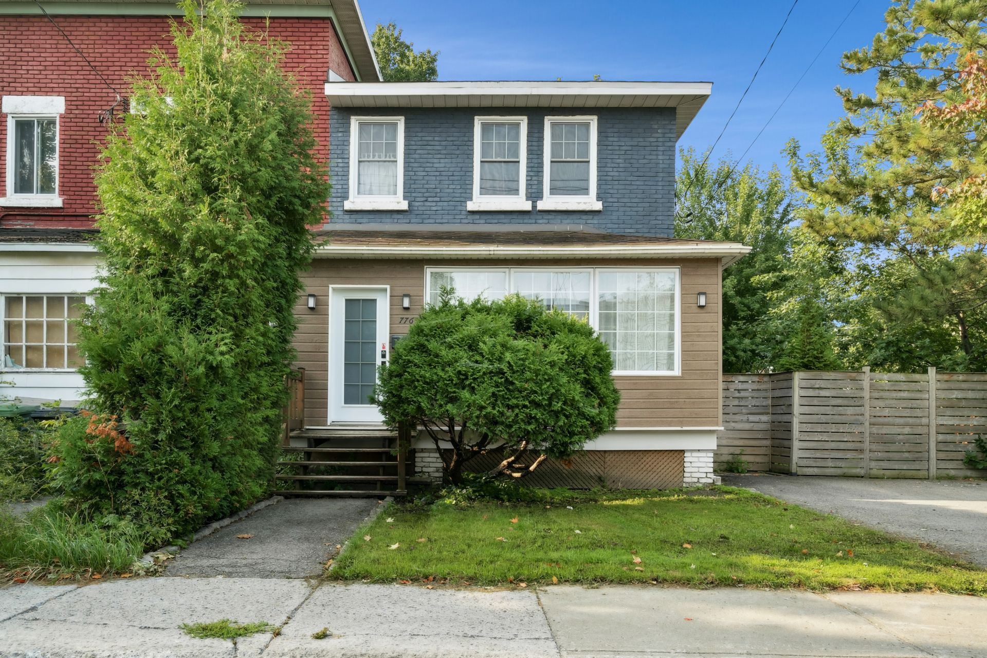 776 6e Avenue (P.-a.-T.)