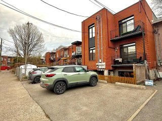 6847 Av. Lamont — photo 1
