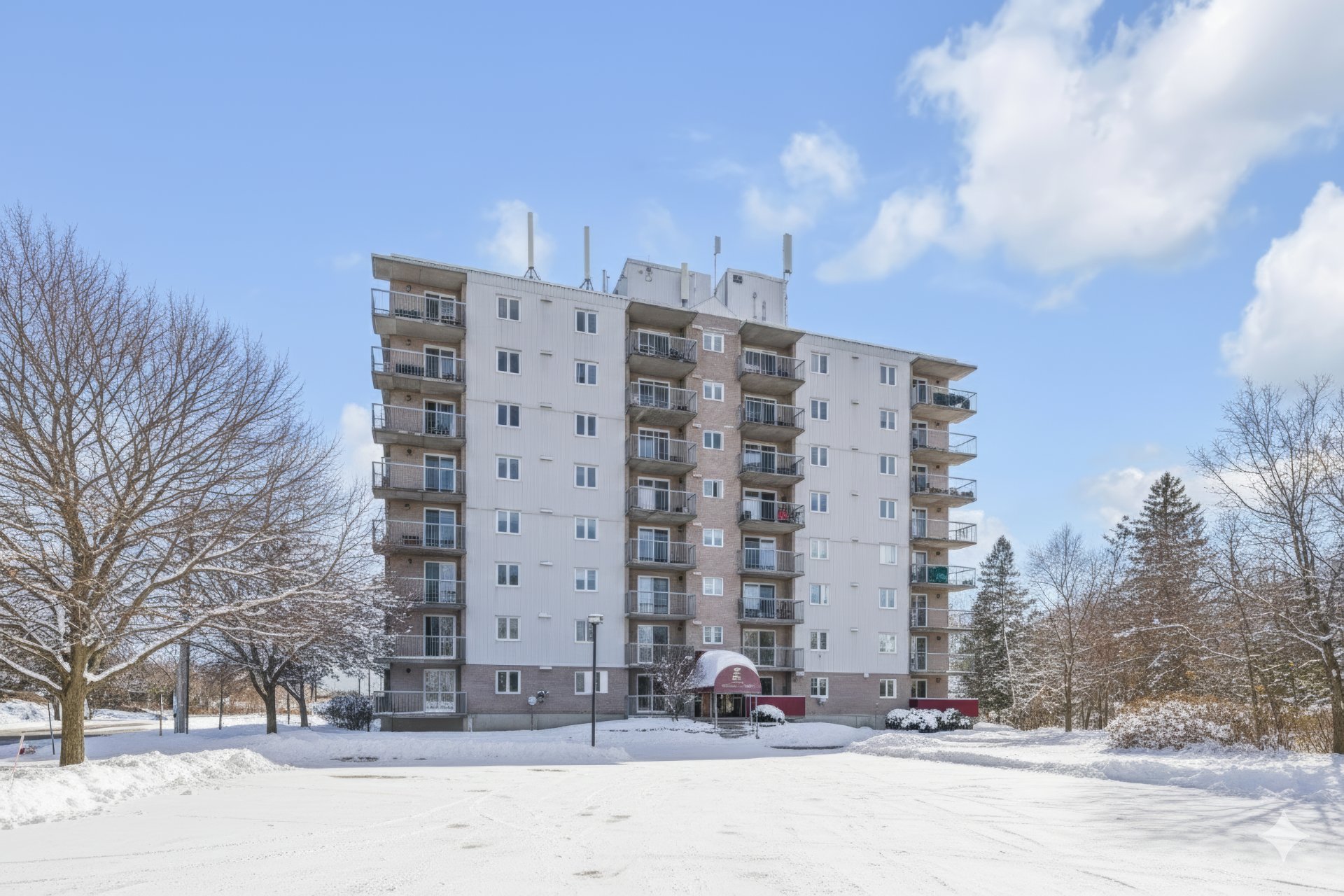 #201 19079 Boul. Henri-Bourassa