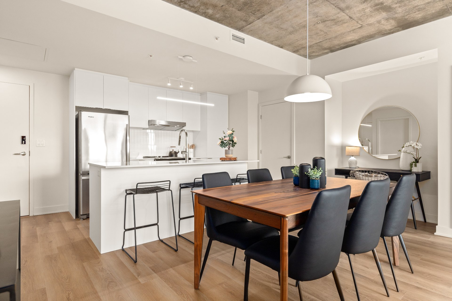 #602 - 300 Av. de l'Équinoxe