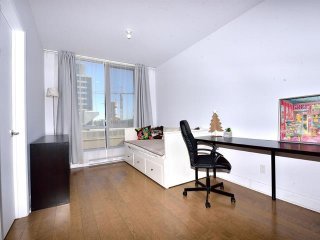 #602 - 1181 Rue Bishop