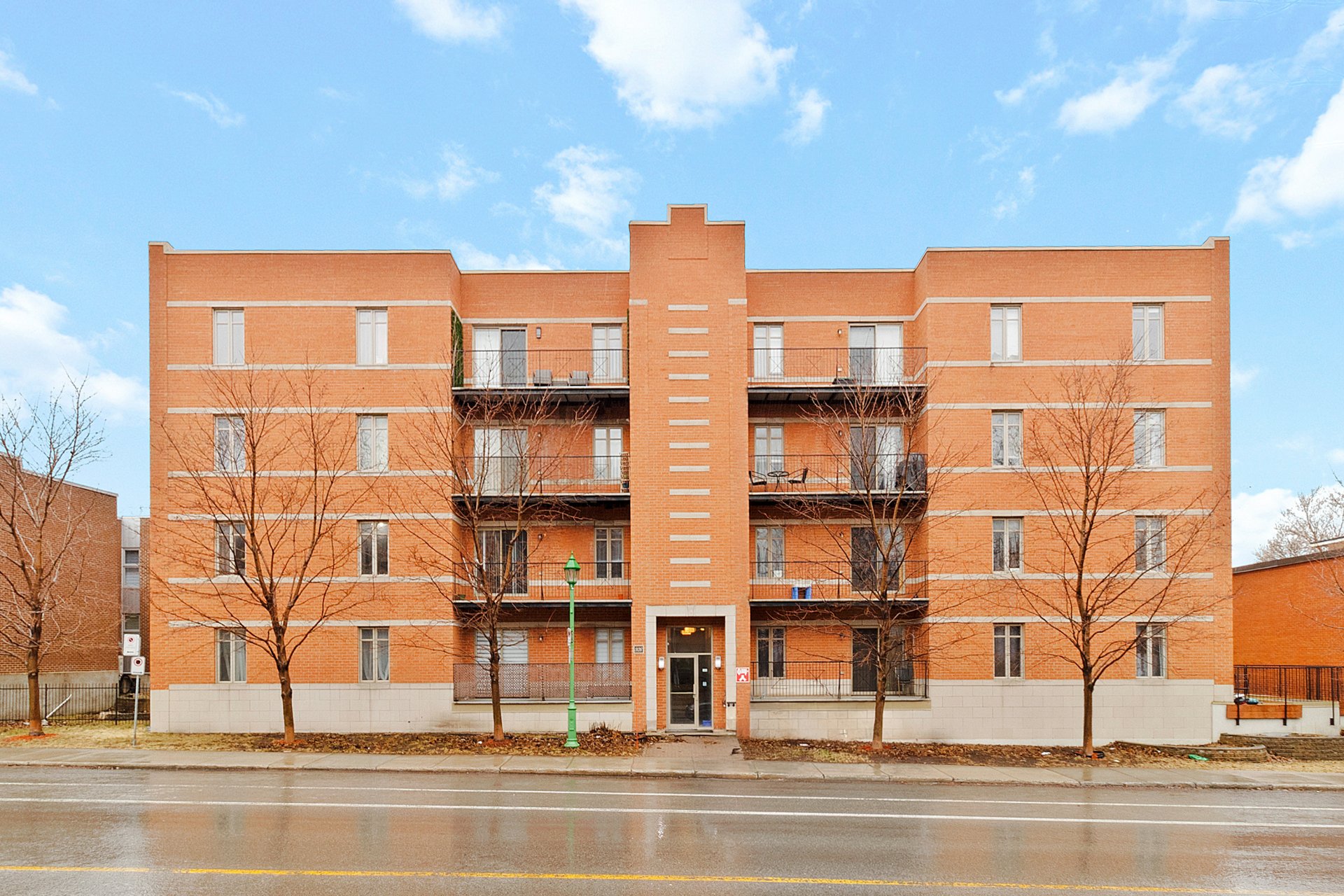 Joelle Bitar / #22170206