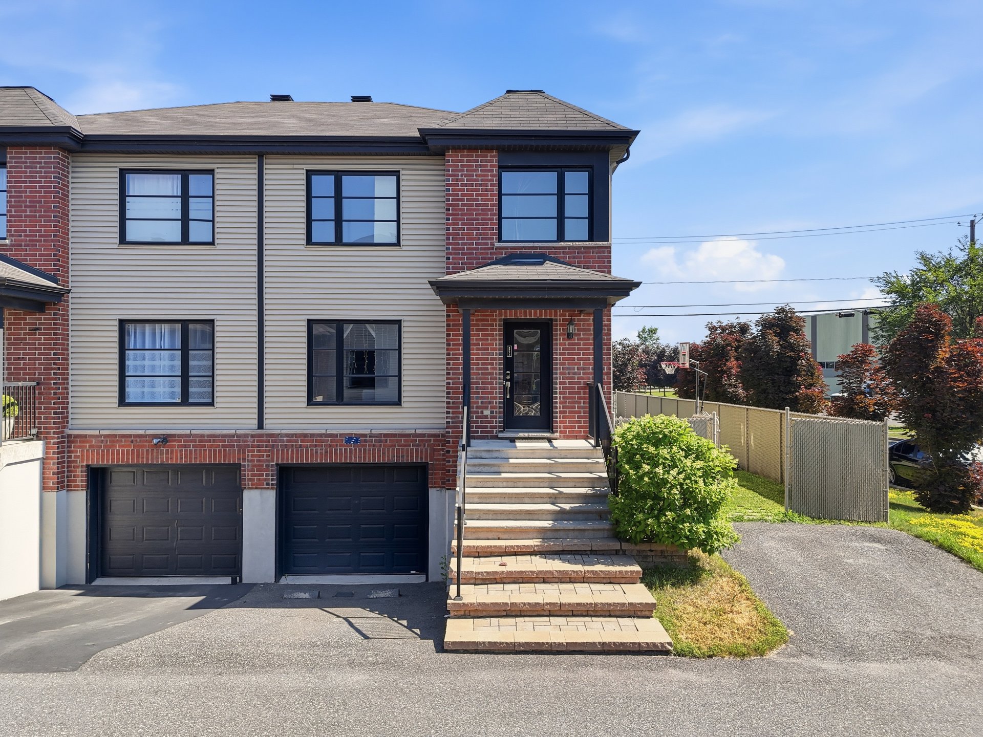 4772 Rue des Ormes