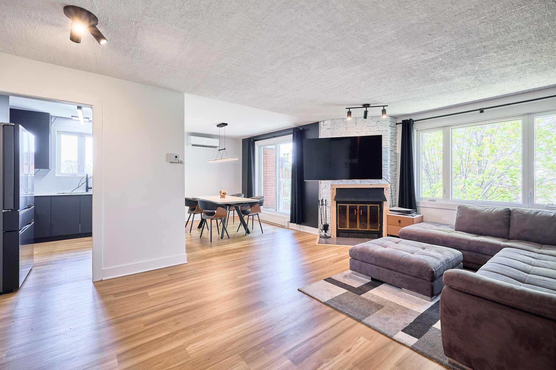 #5 - 113 Rue Sévigny