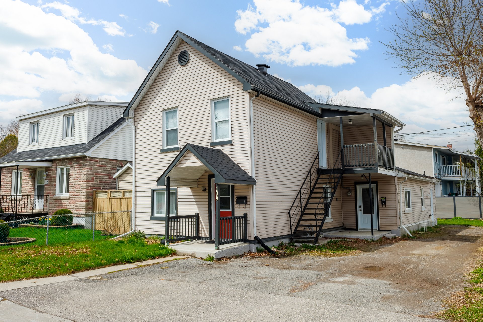  108 Rue St-Jean-Bosco