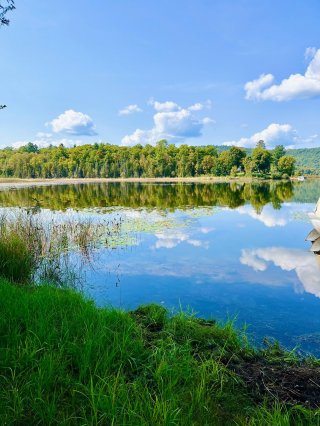 Accès au plan d'eau