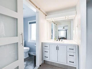 Ensuite bathroom