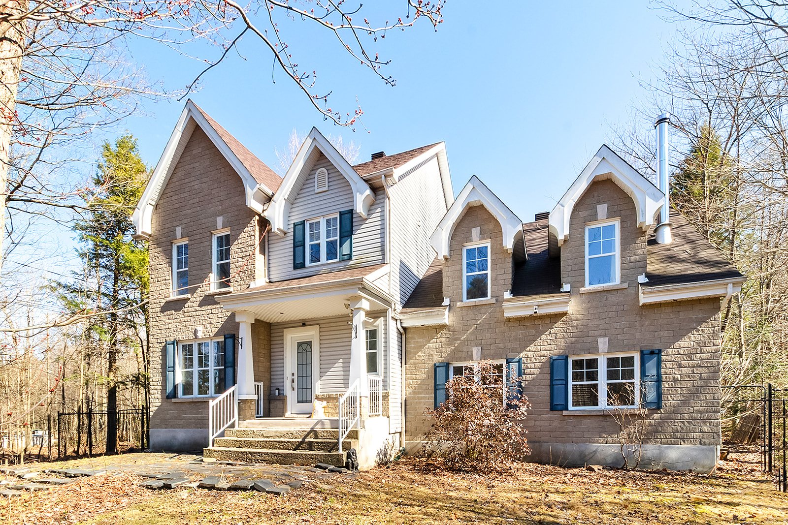 Joelle Bitar / #22309448