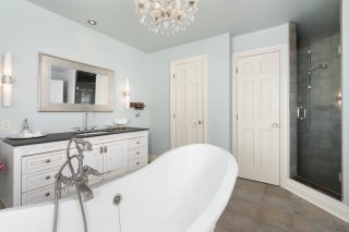 Ensuite bathroom