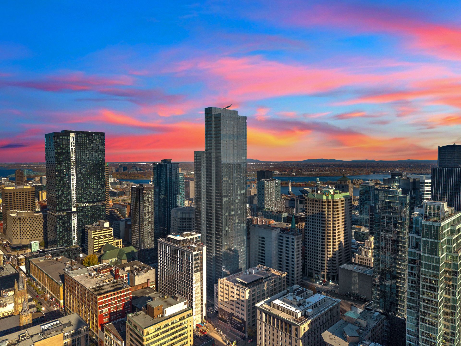 #4916 - 1205 Rue du Square-Phillips