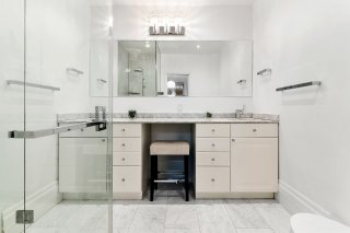 Ensuite bathroom