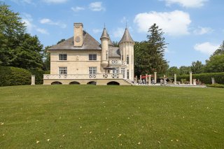 Cour