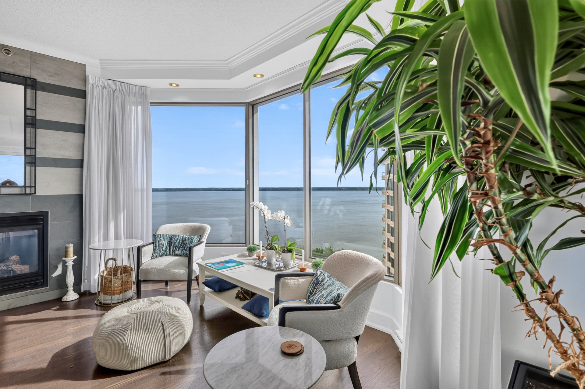 200 Av. des Sommets #1902