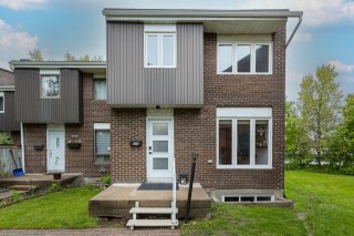 305 Place Samson