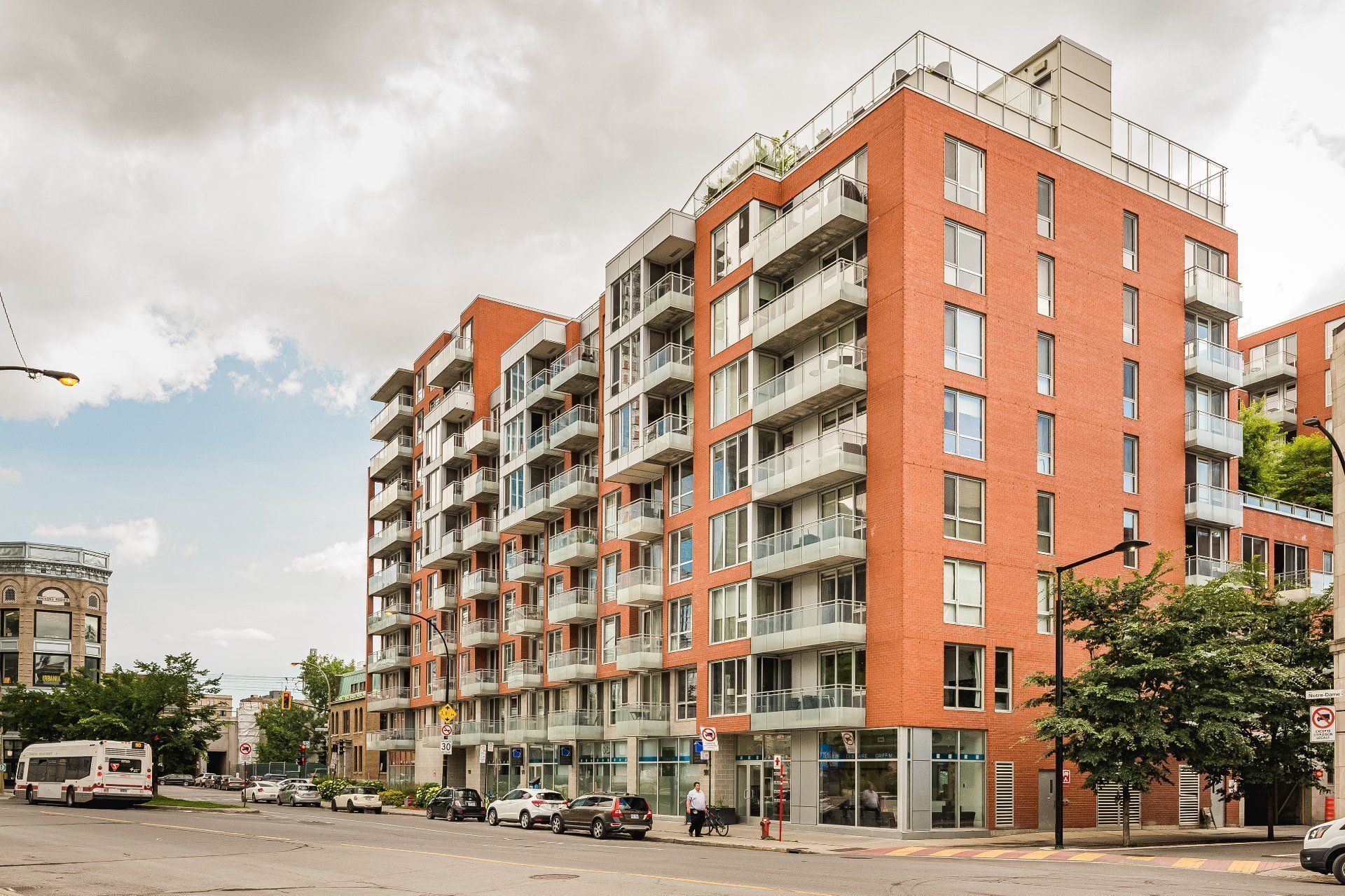 #621 - 950 Rue Notre-Dame O.