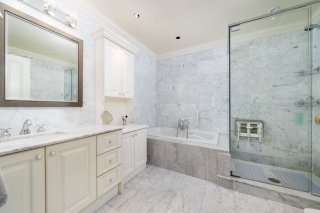 Ensuite bathroom