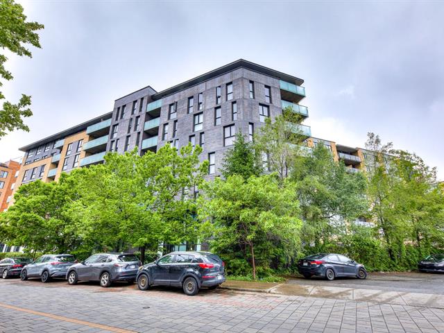 #602 - 5025 Rue Paré