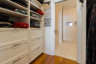 Walk-in closet