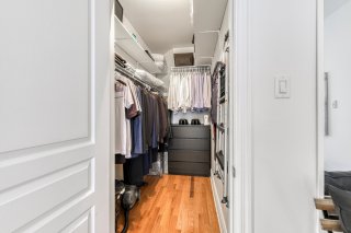 Walk-in closet