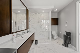 Salle de bains attenante à la CCP