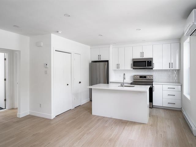 #3 - 651 Rue St-Germain