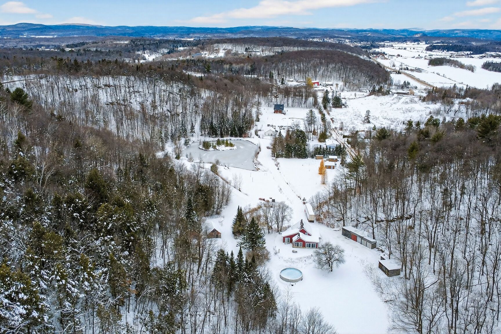 Joelle Bitar / #22635953