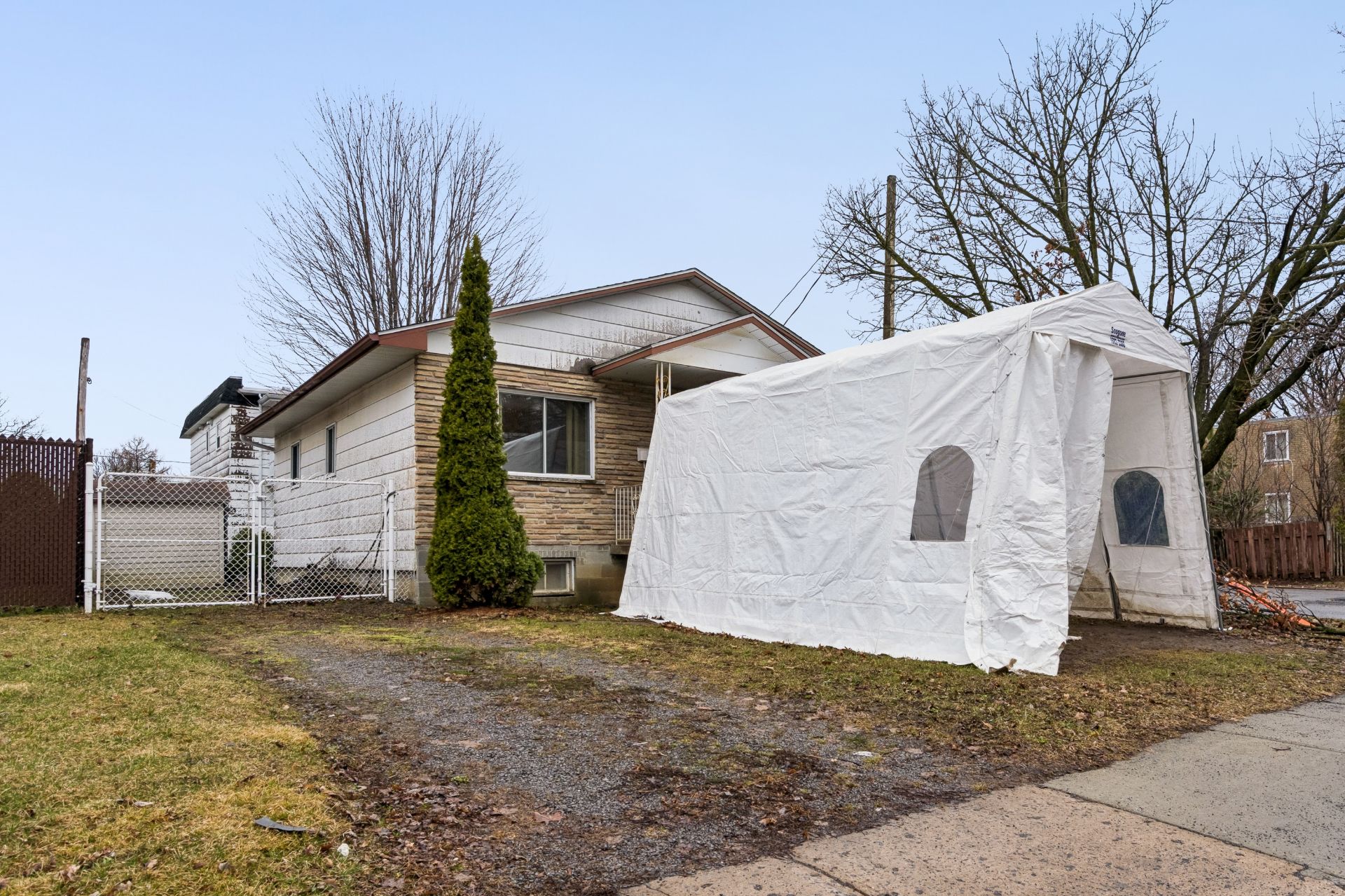 846 Rue Duvernay