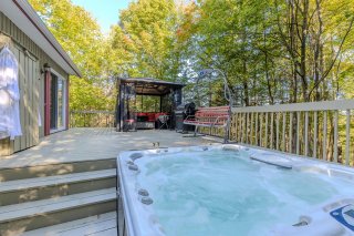 Hot tub