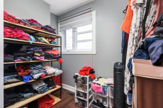 Walk-in closet