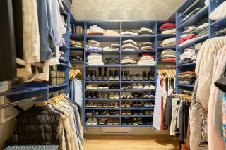 Walk-in closet