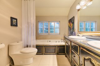 Ensuite bathroom