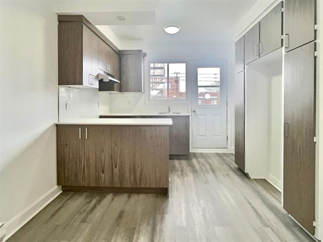 #4 - 7481 Rue Cartier