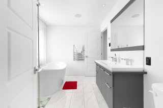 Salle de bains attenante à la CCP