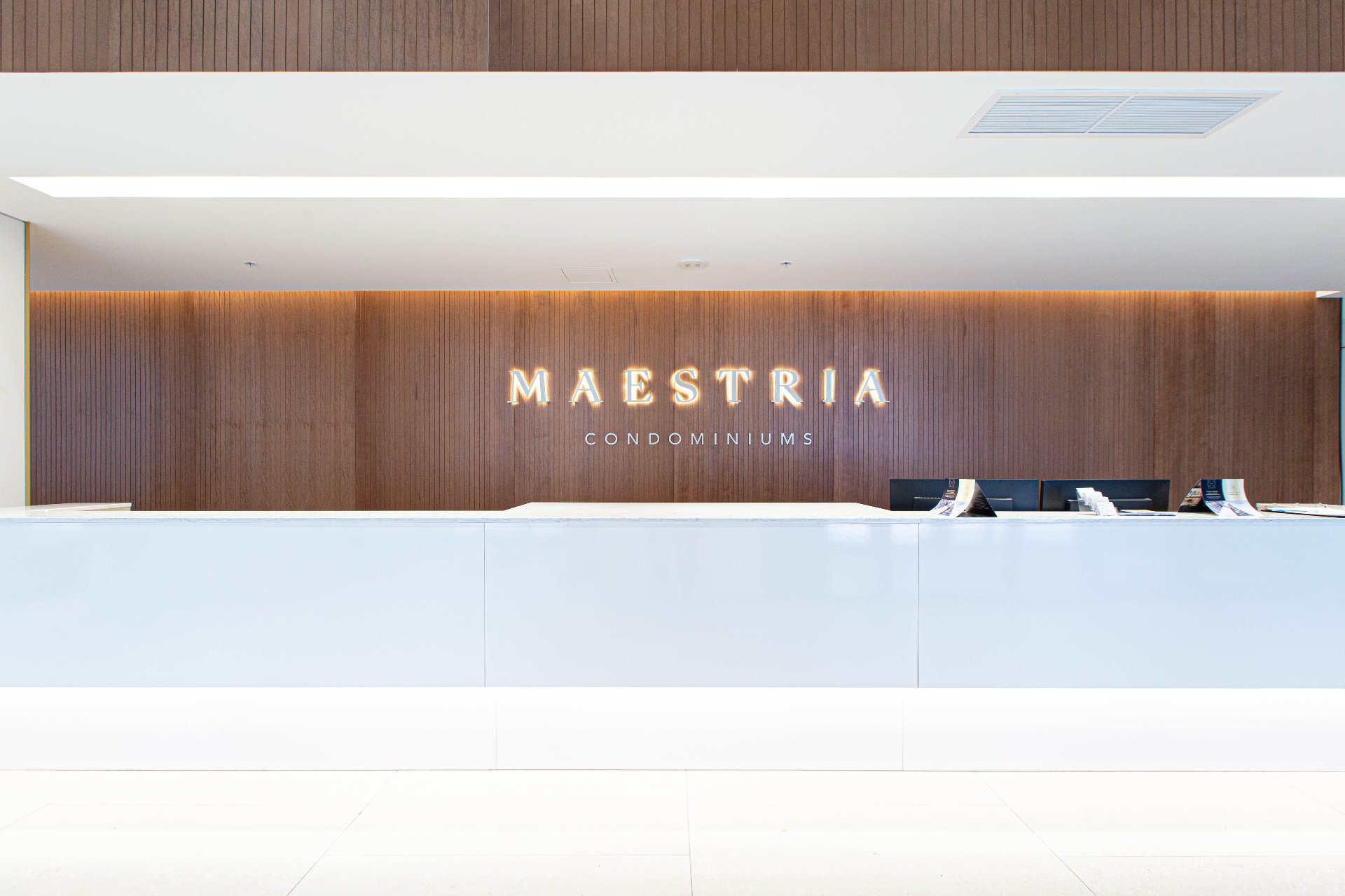 #4810 - 1245 Rue De Bleury