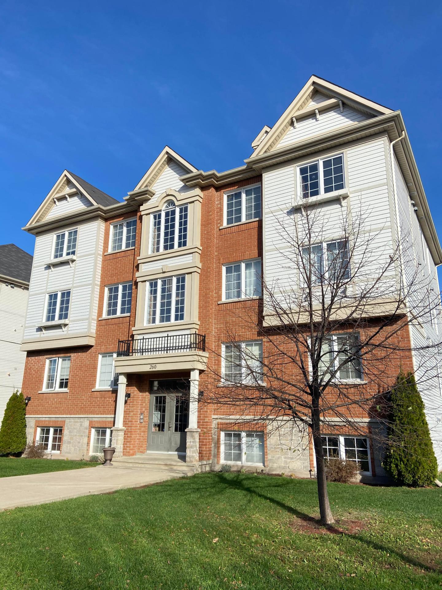 #102 - 260 Rue Jean-Claude-Tremblay