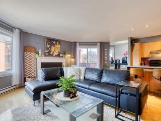 #202 - 4380 Rue Edward-Higgins