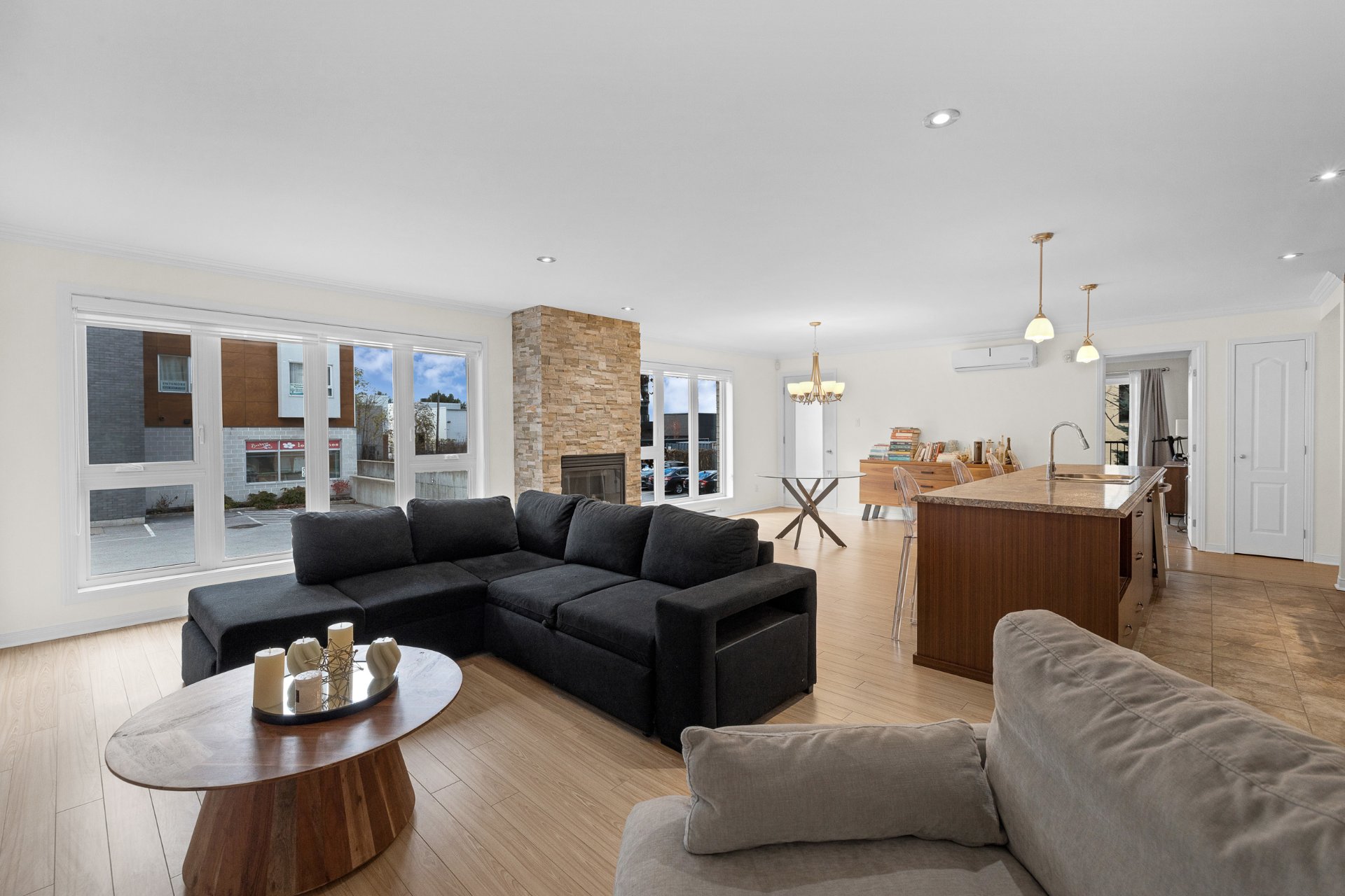 #207 - 4735 Rue d'Angora