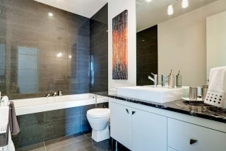 Ensuite bathroom