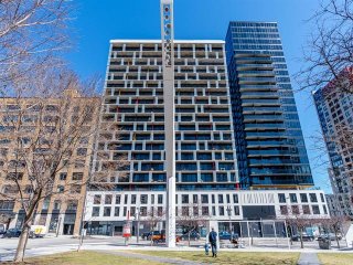 #720 - 1 Boul. De Maisonneuve O. — photo 1