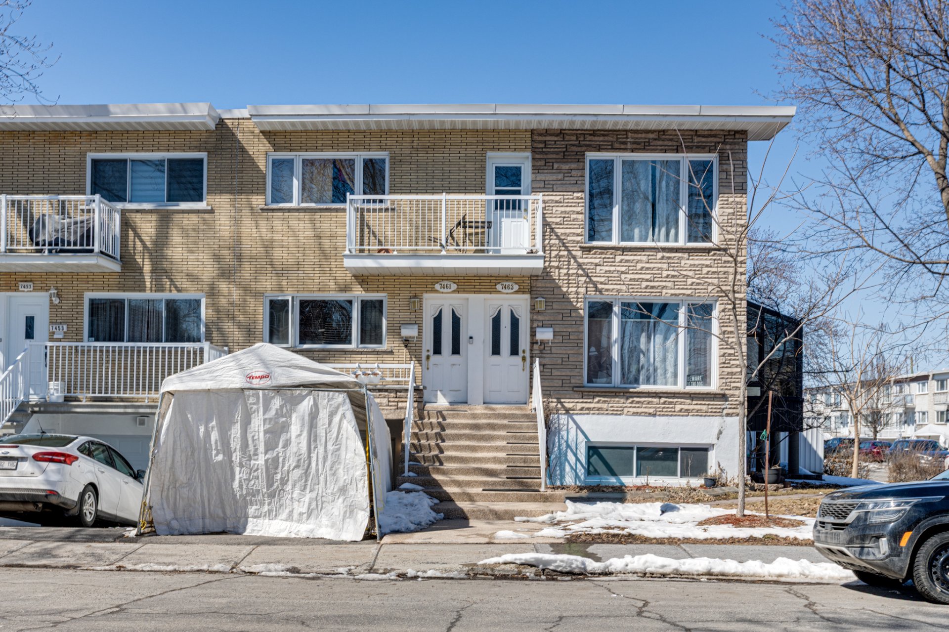 7461 Av. Champchevrier