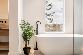 Salle de bains attenante à la CCP